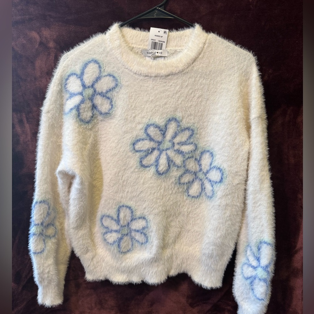 Cream Floral Sweater top